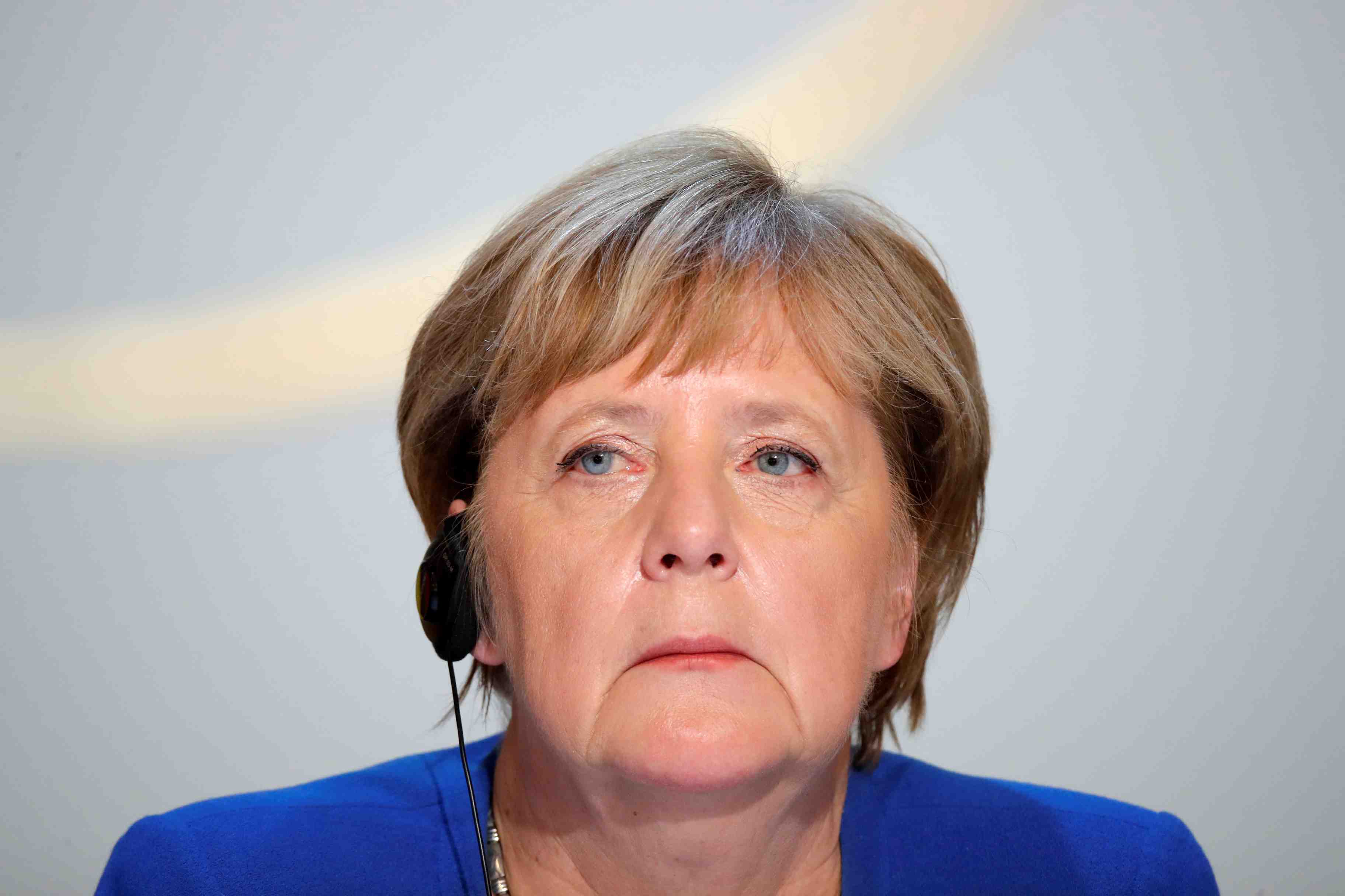 Merkel pour une taxe sur les transactions d'actions