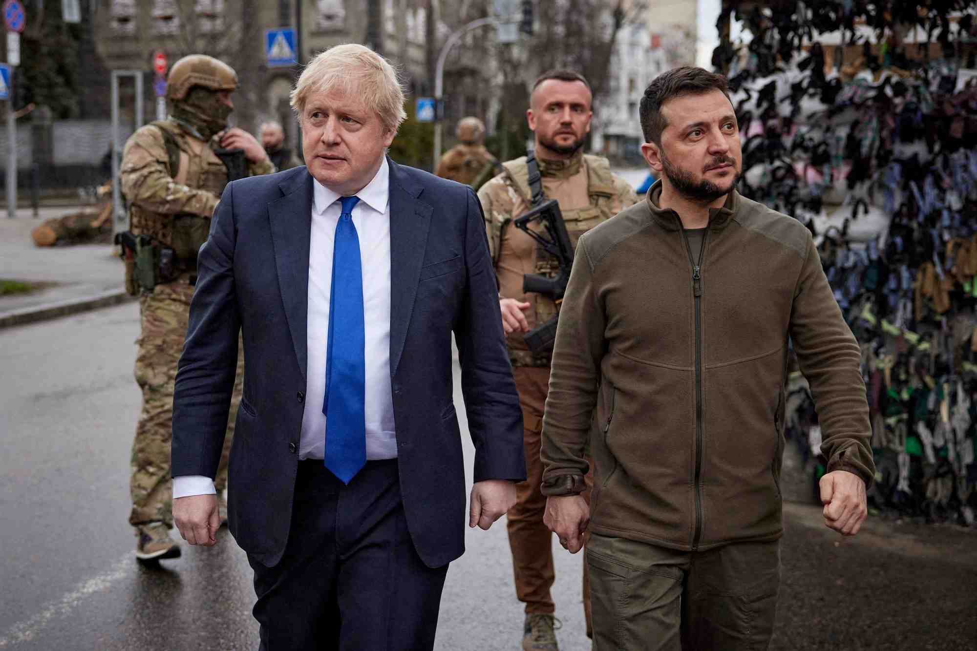 Boris johnson et plusieurs responsables britanniques interdits d'entree en russie