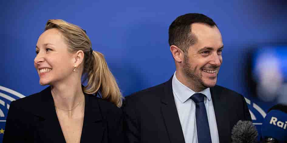 Marion Maréchal et Nicolas Bay au Parlement européen à Strasbourg, mercredi.