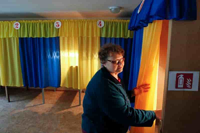 Un référendum "au rabais" dans l'Est ukrainien