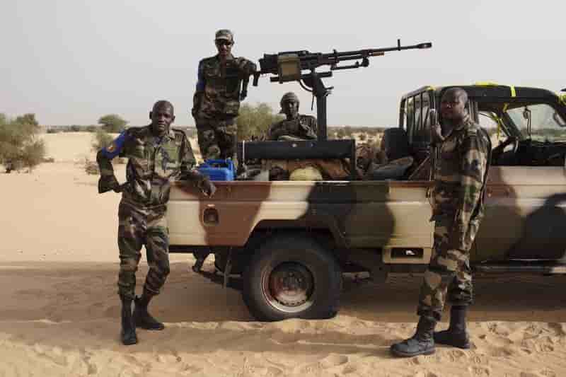 Gouvernement malien et rebelles à la table des négociations