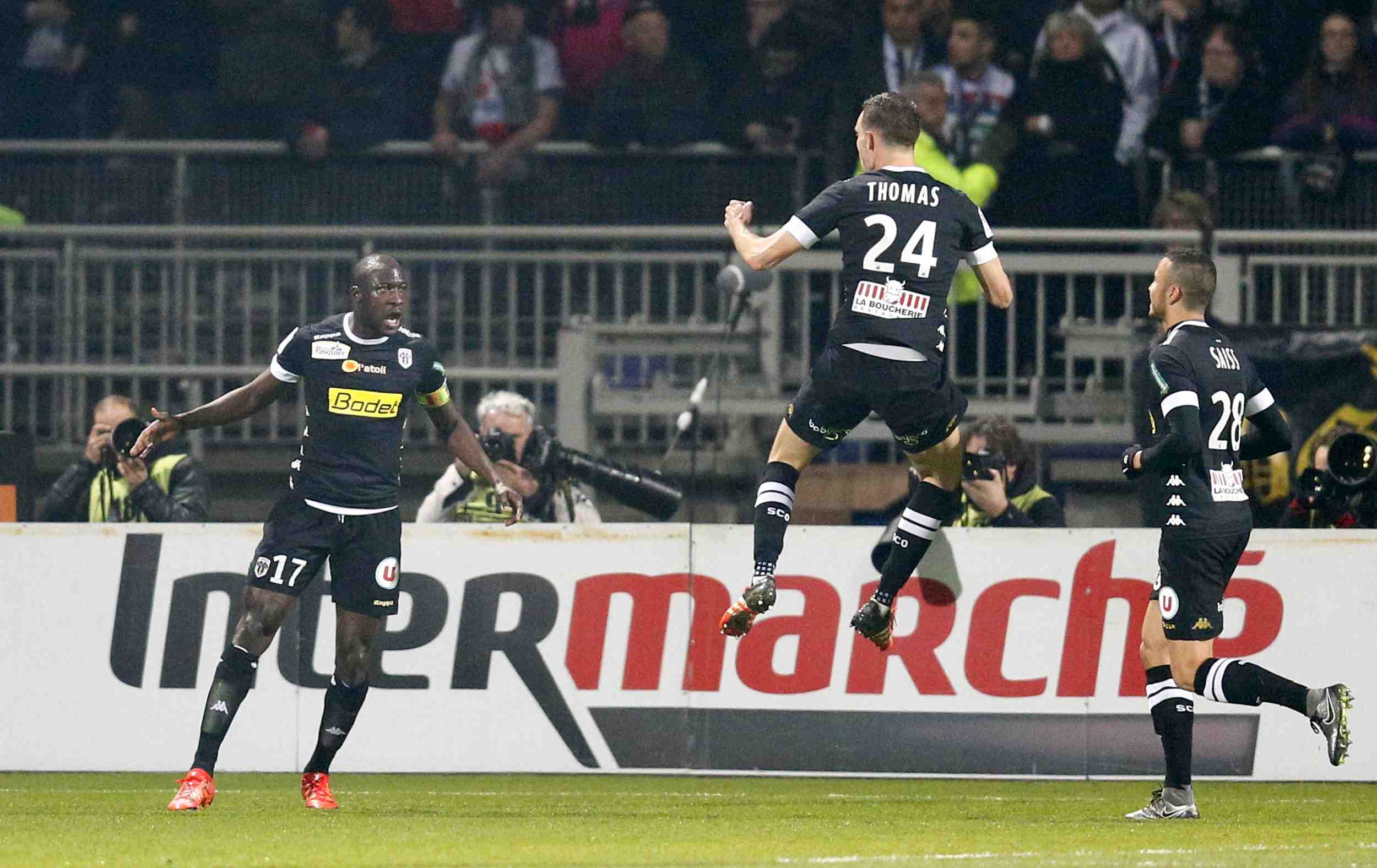 Angers fait couler monaco
