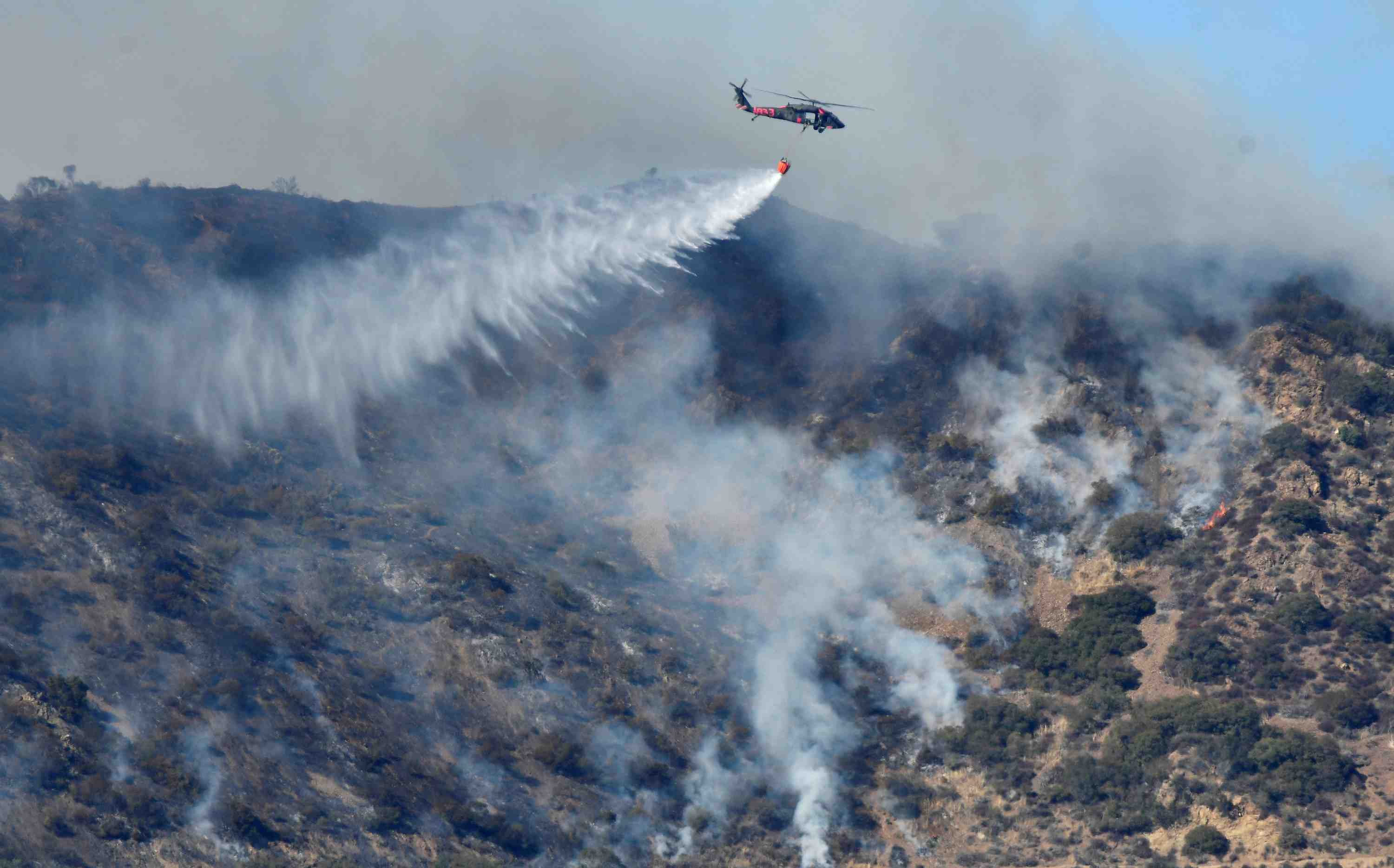 Le thomas fire en passe de devenir le 3e feu majeur en californie