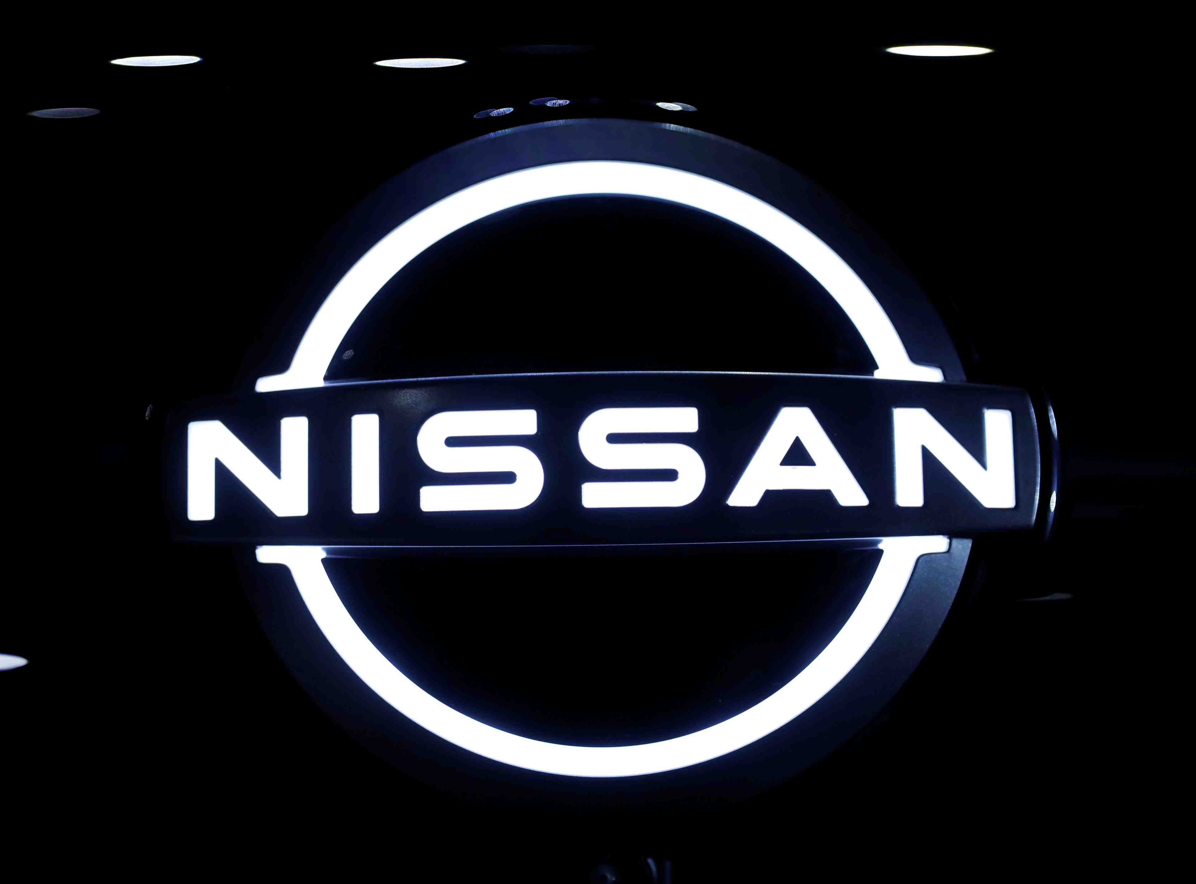 Nissan va se procurer plus de batteries en gb, citant l'accord post-brexit