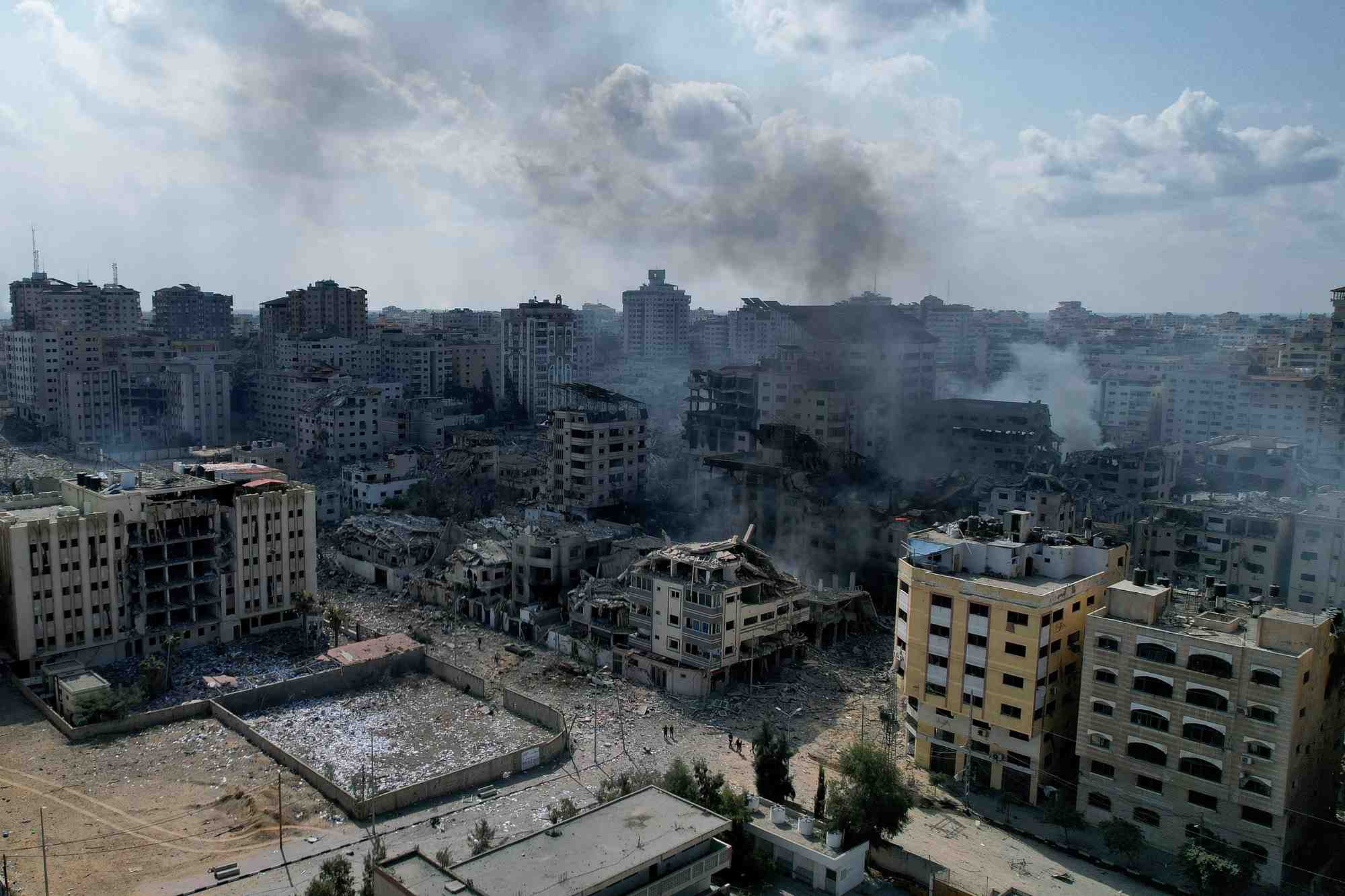 Des immeubles de gaza apres une frappe israelienne