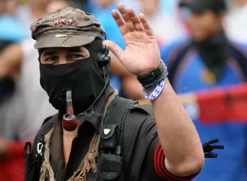 Le sous-commandant Marcos annonce qu'il s'efface