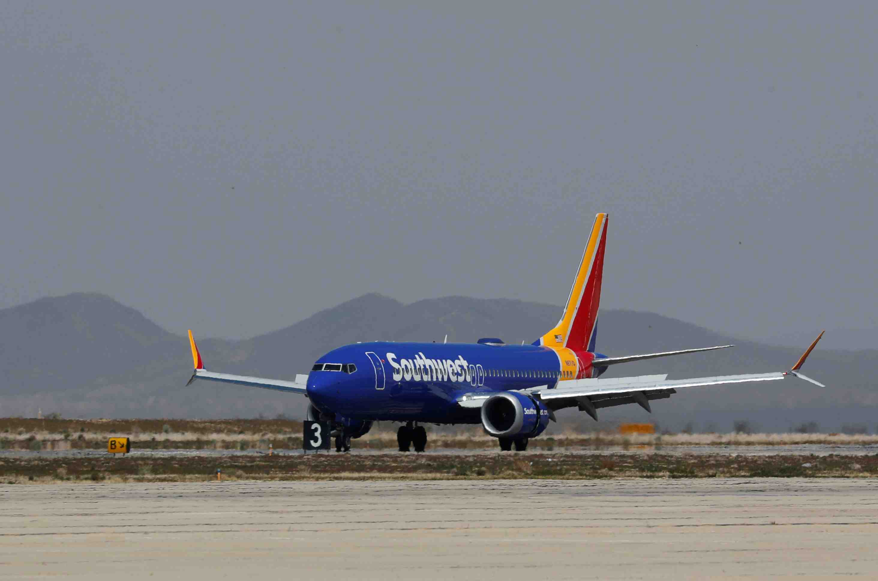 Atterrissage en urgence d'un 737 max sans passager de southwest airlines