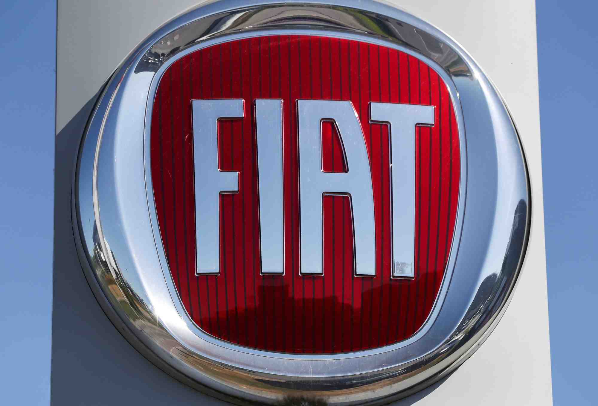 Le patron de fca (fiat) estime que le projet de fusion avec psa est sur la bonne voie