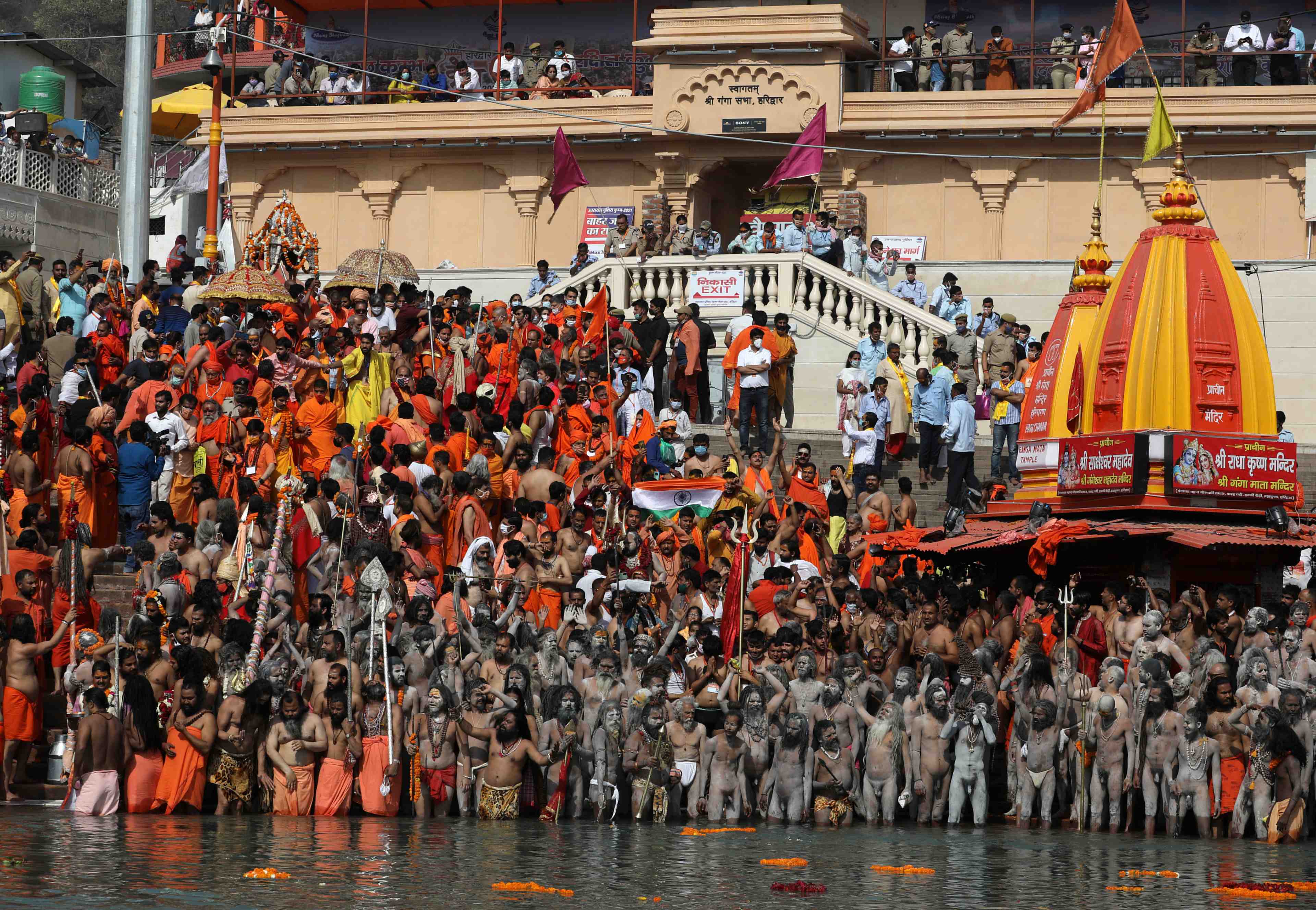 Coronavirus: un "super cluster" emerge lors d'un rassemblement religieux en inde