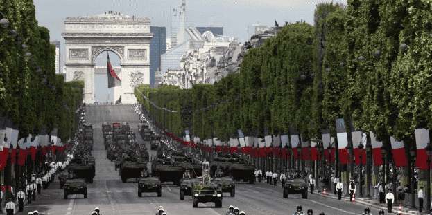 14 juillet: 11.000 policiers et un drone mobilises a paris