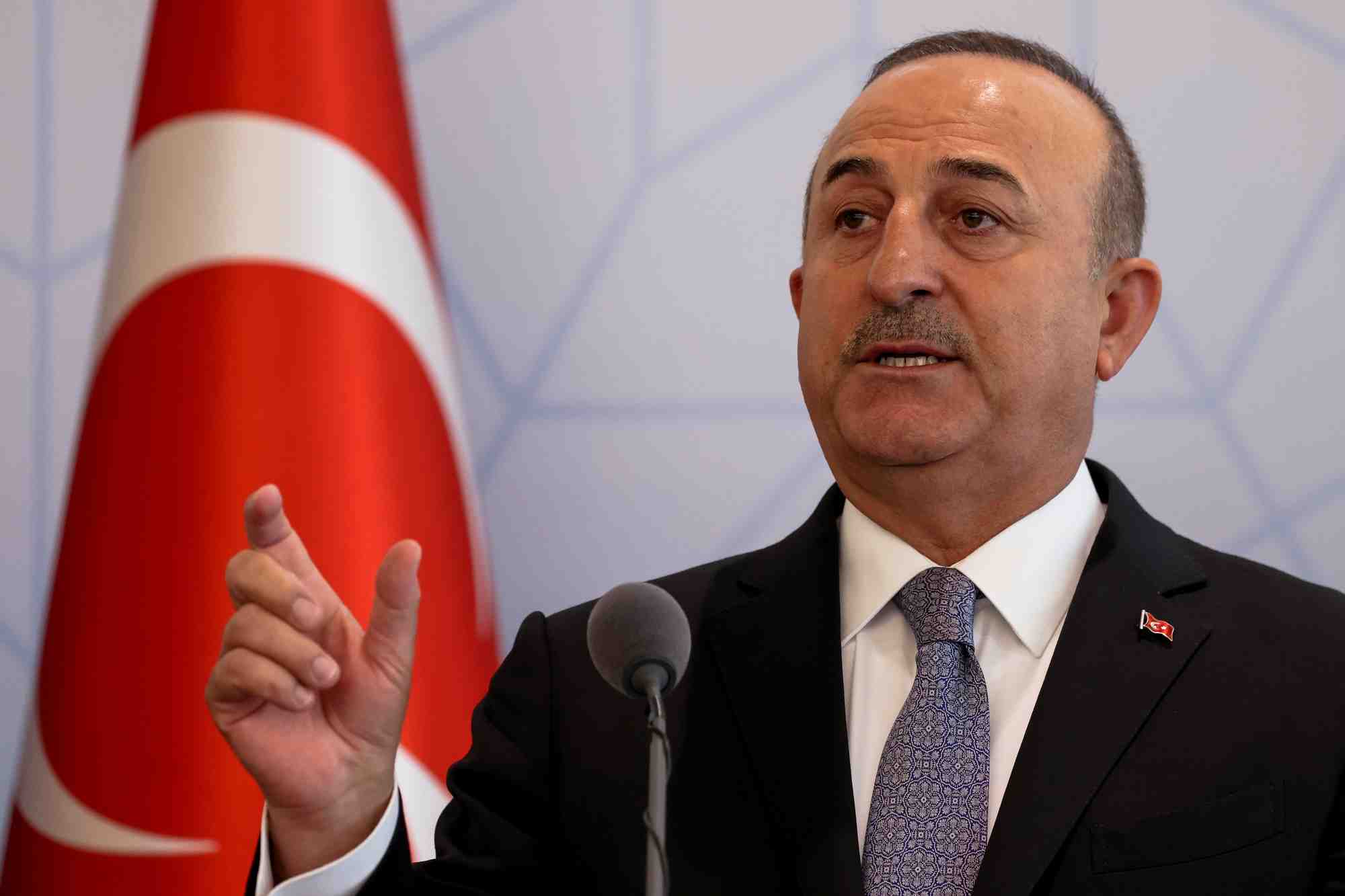 Le ministre turc des affaires etrangeres mevlut cavusoglu lors d'une conference a ankara, en turquie