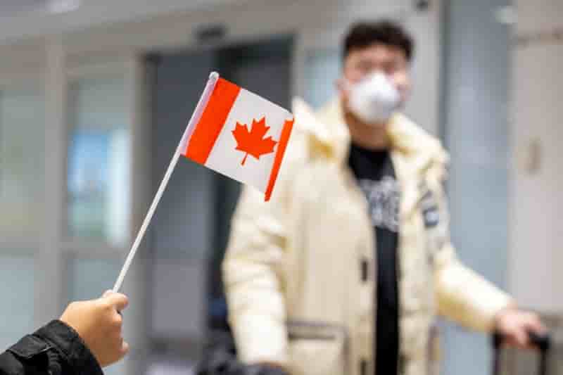 Coronavirus: le canada demande aux passagers aeriens de porter un masque