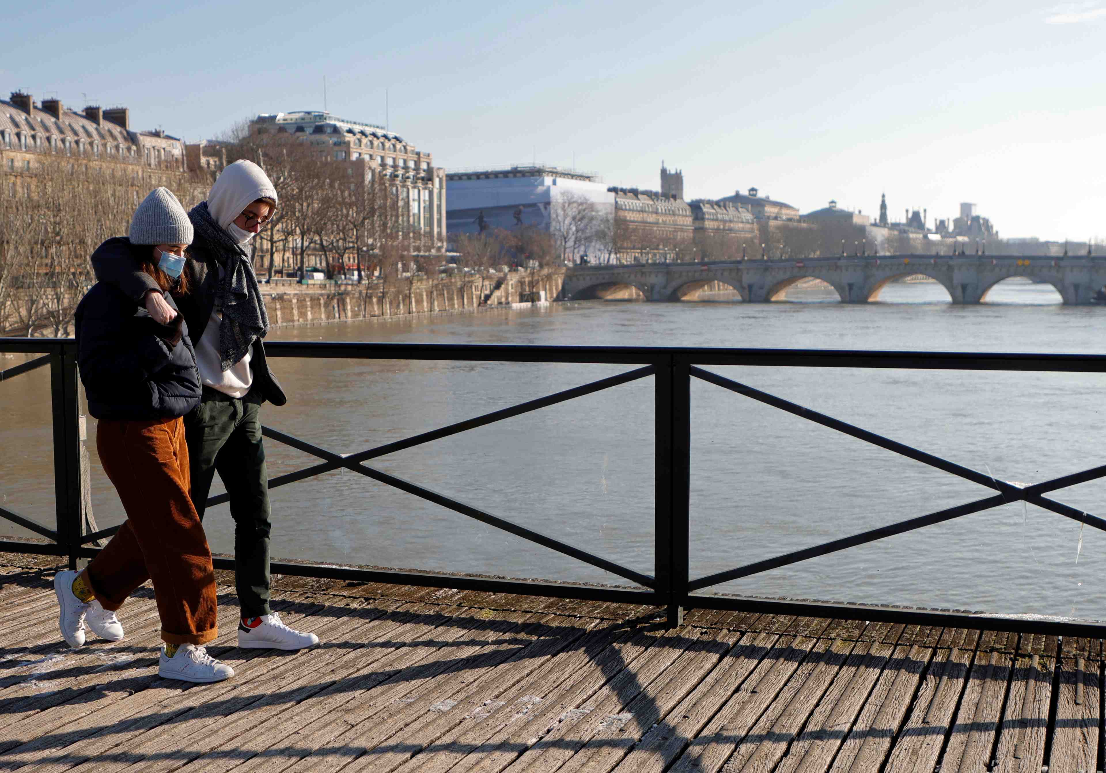 Coronavirus: 21.231 nouveaux cas et 199 nouveaux deces en france