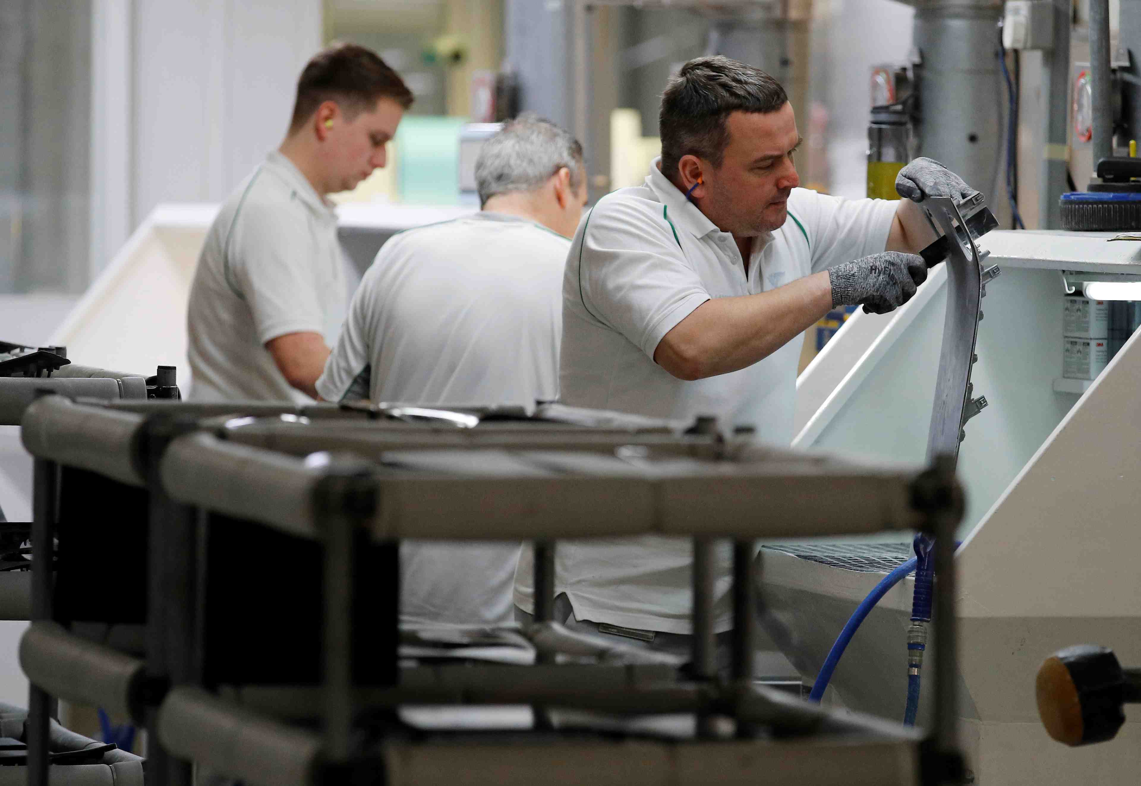 L'activite manufacturiere britannique marque le pas