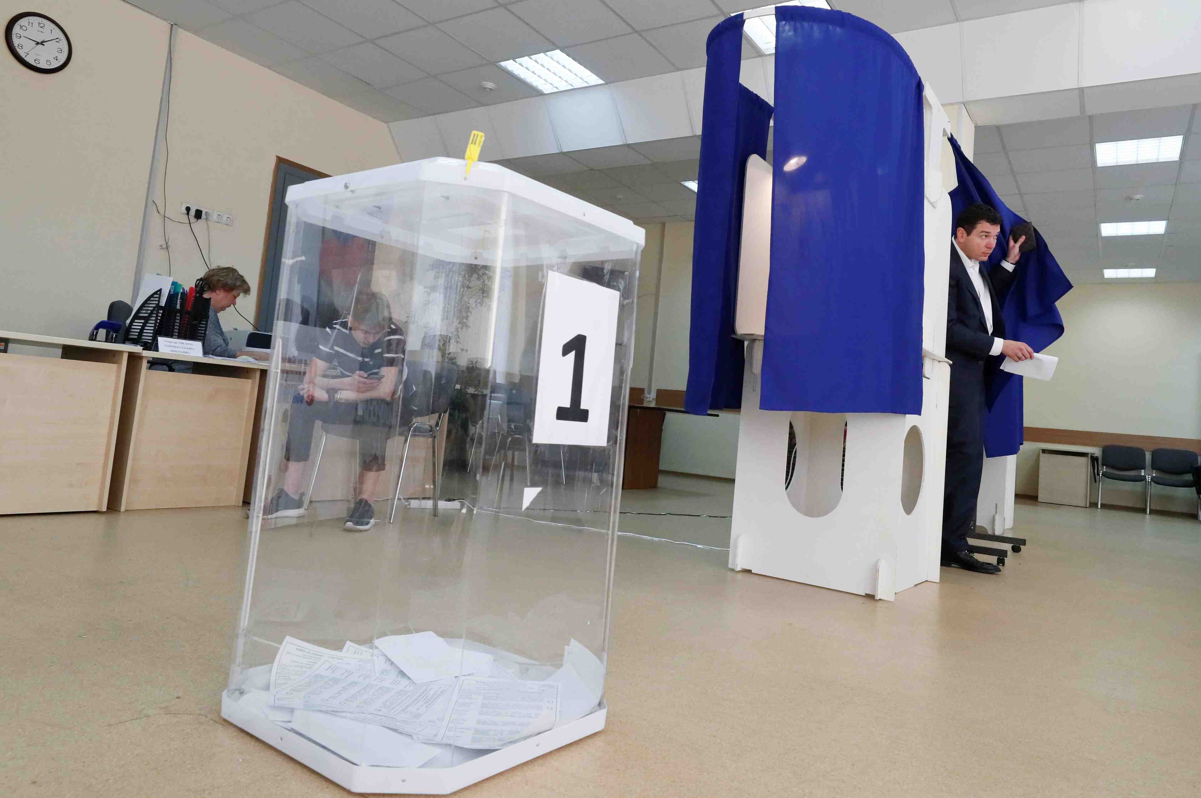Les russes aux urnes pour des regionales tres observees