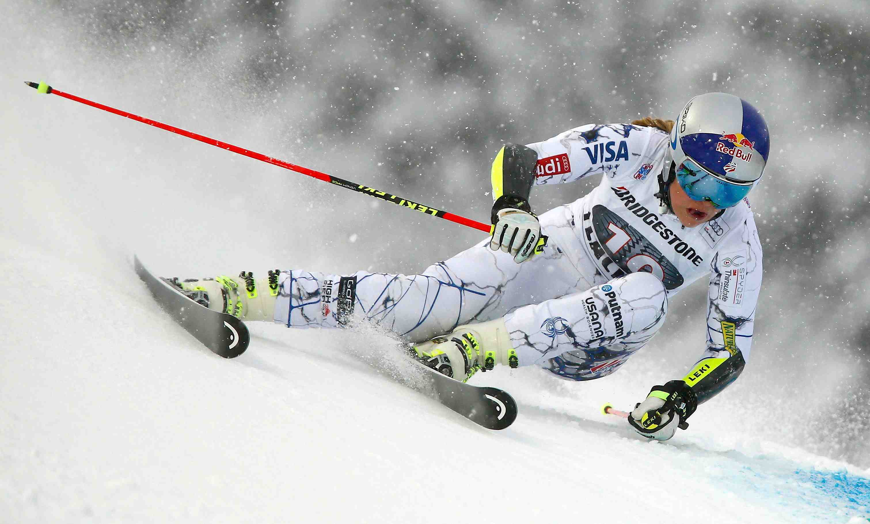 Lindsey vonn ecrase la concurrence a cortina d'ampezzo