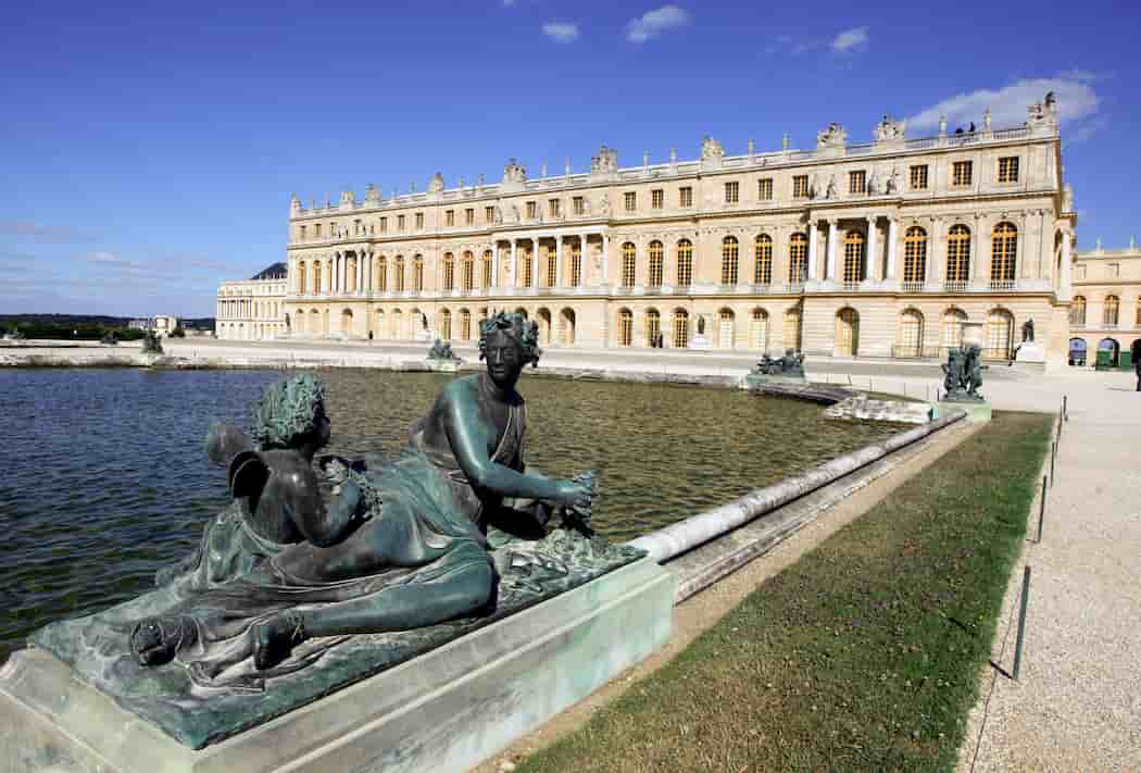 Versailles