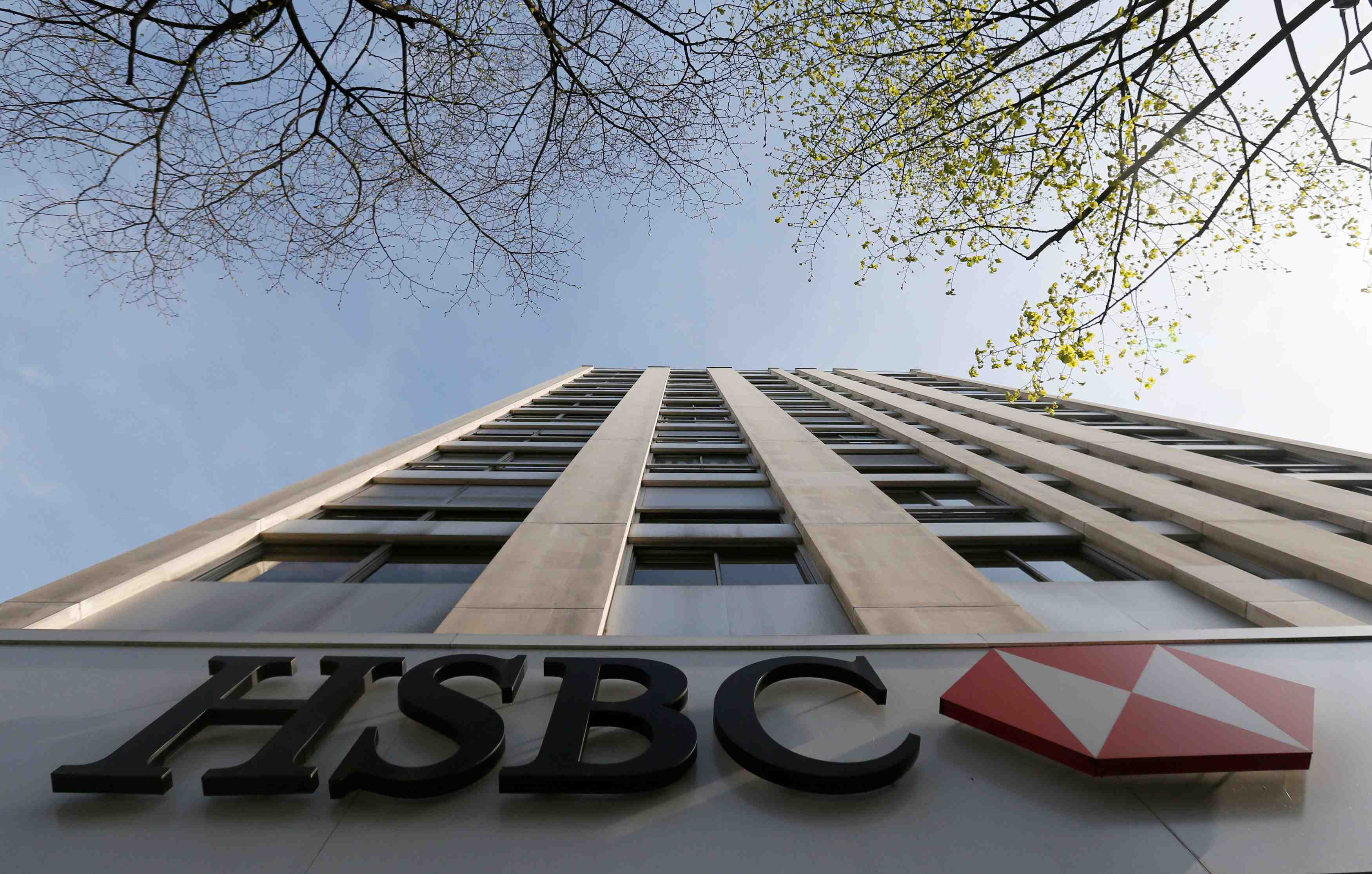 Hsbc france va quitter son siege social des champs-elysees