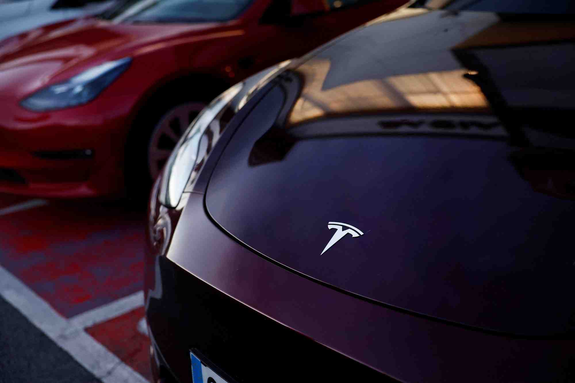 Vehicules electriques tesla chez un concessionnaire a durango