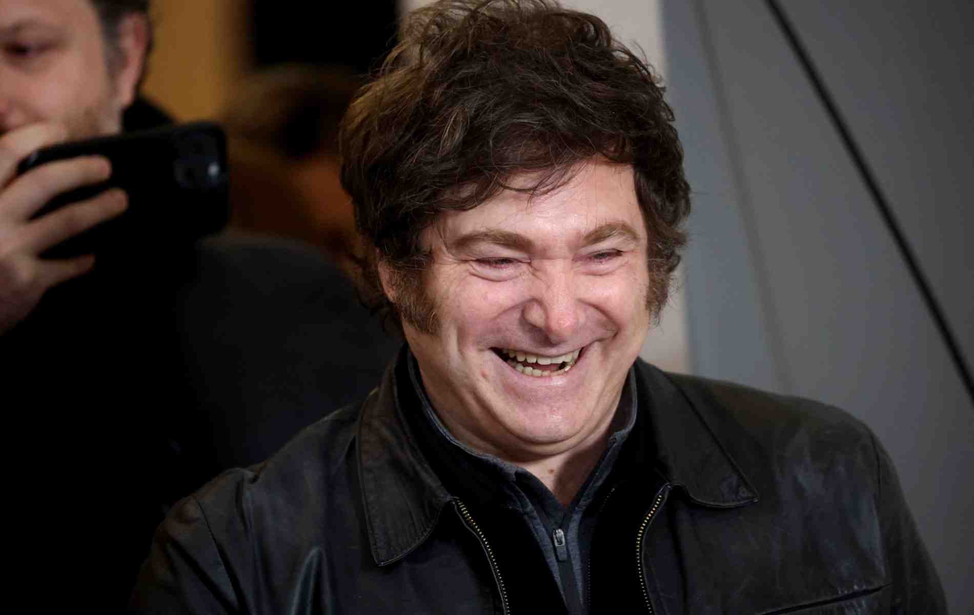 Le président argentin Javier Milei après avoir voté aux élections législatives à Buenos Aires le 18 mai 2025.
