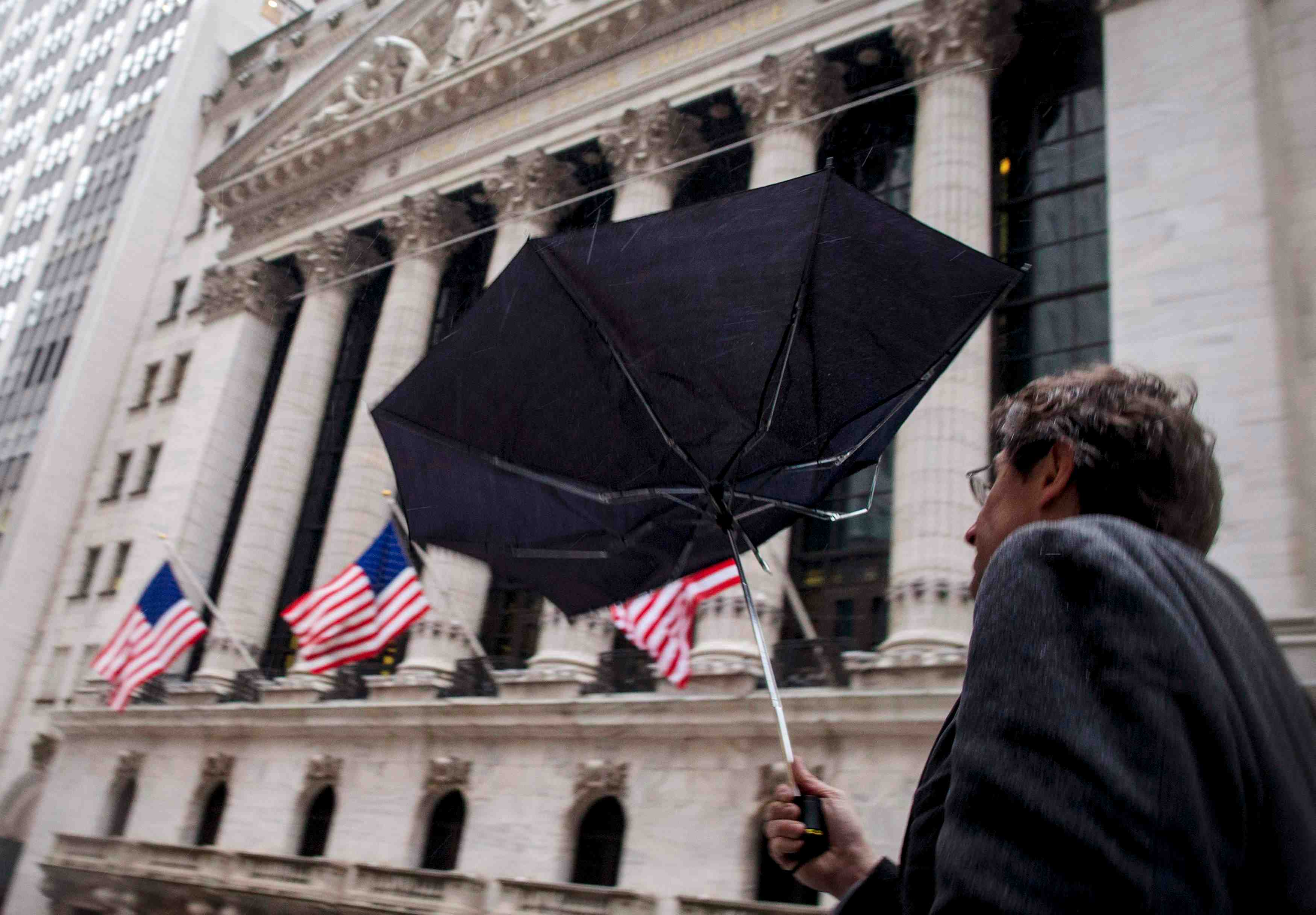 Wall street ouvre en baisse