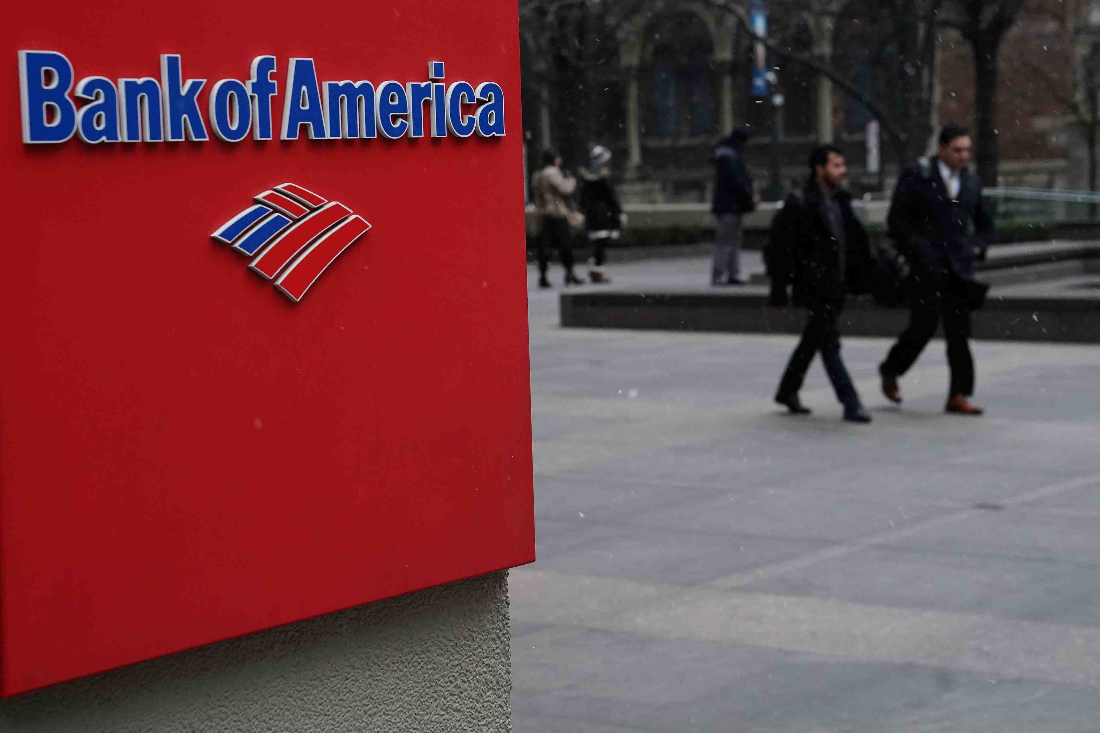 Bofa accroit son benefice au 2e trimestre et abaisse sa prevision de marge