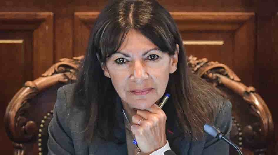 Anne Hidalgo a annoncé à l'automne 2024 qu'elle ne se représenterait pas pour un 3ème mandat à la mairie de Paris.