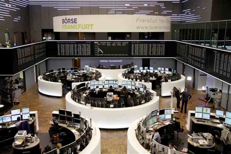 Légère hausse des principales Bourses européennes à la mi-séance