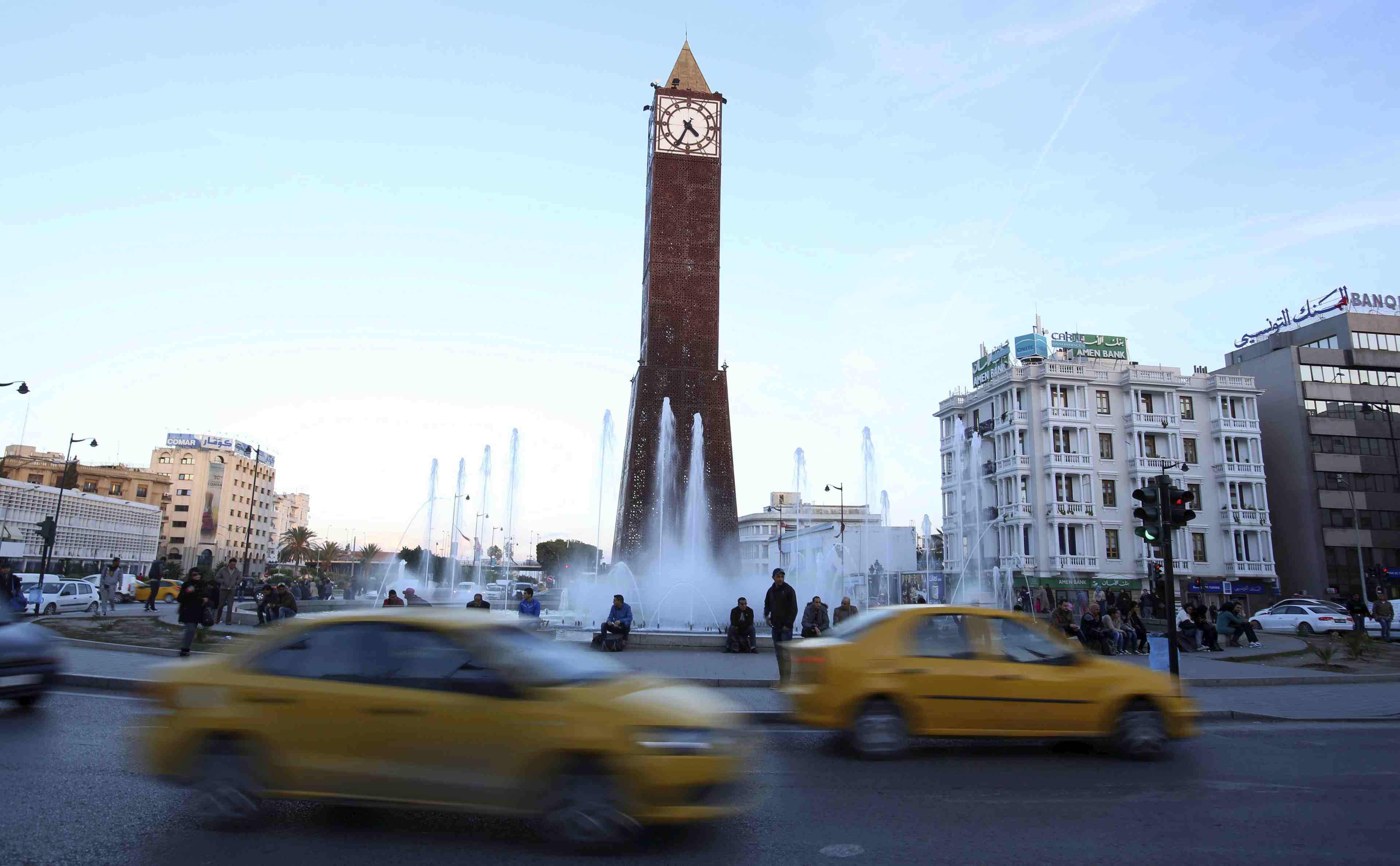Le gouvernement tunisien prolonge l'etat d'urgence de deux mois