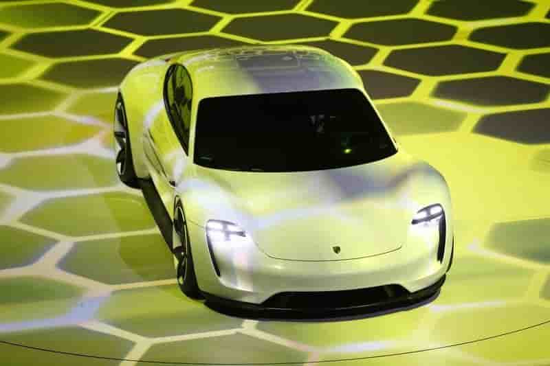 Porsche veut vendre 20.000 voitures electriques par an
