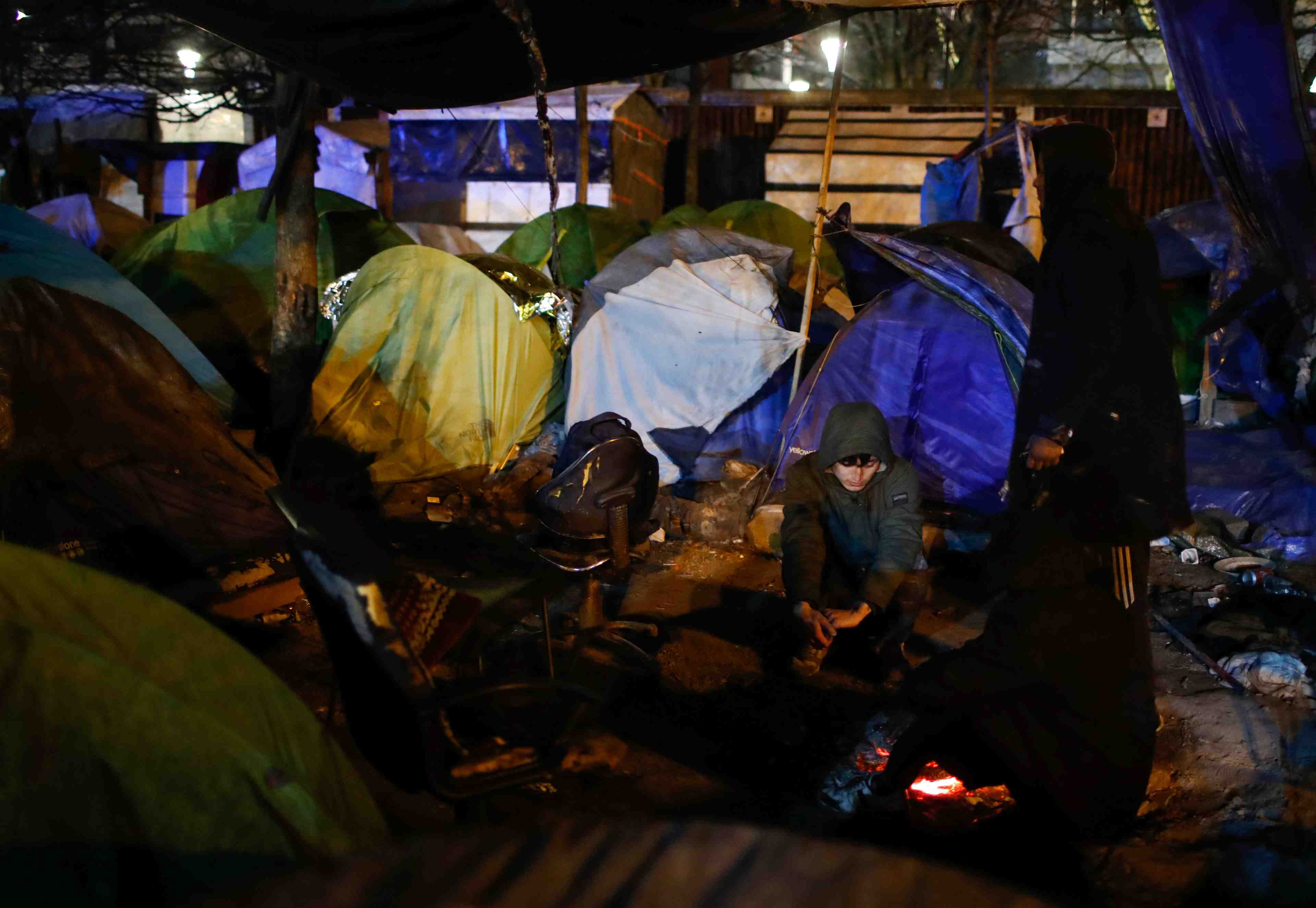 1.470 personnes evacuees de campements de fortune dans le nord de paris