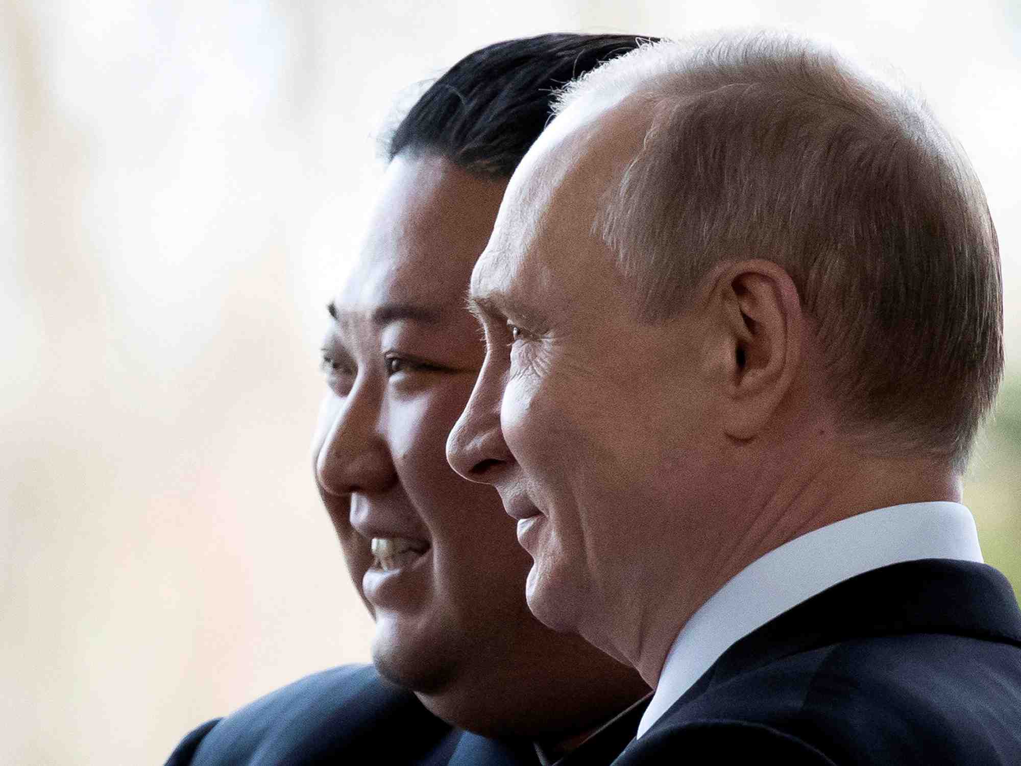 Le president russe vladimir poutine et le dirigeant nord-coreen kim jong-un