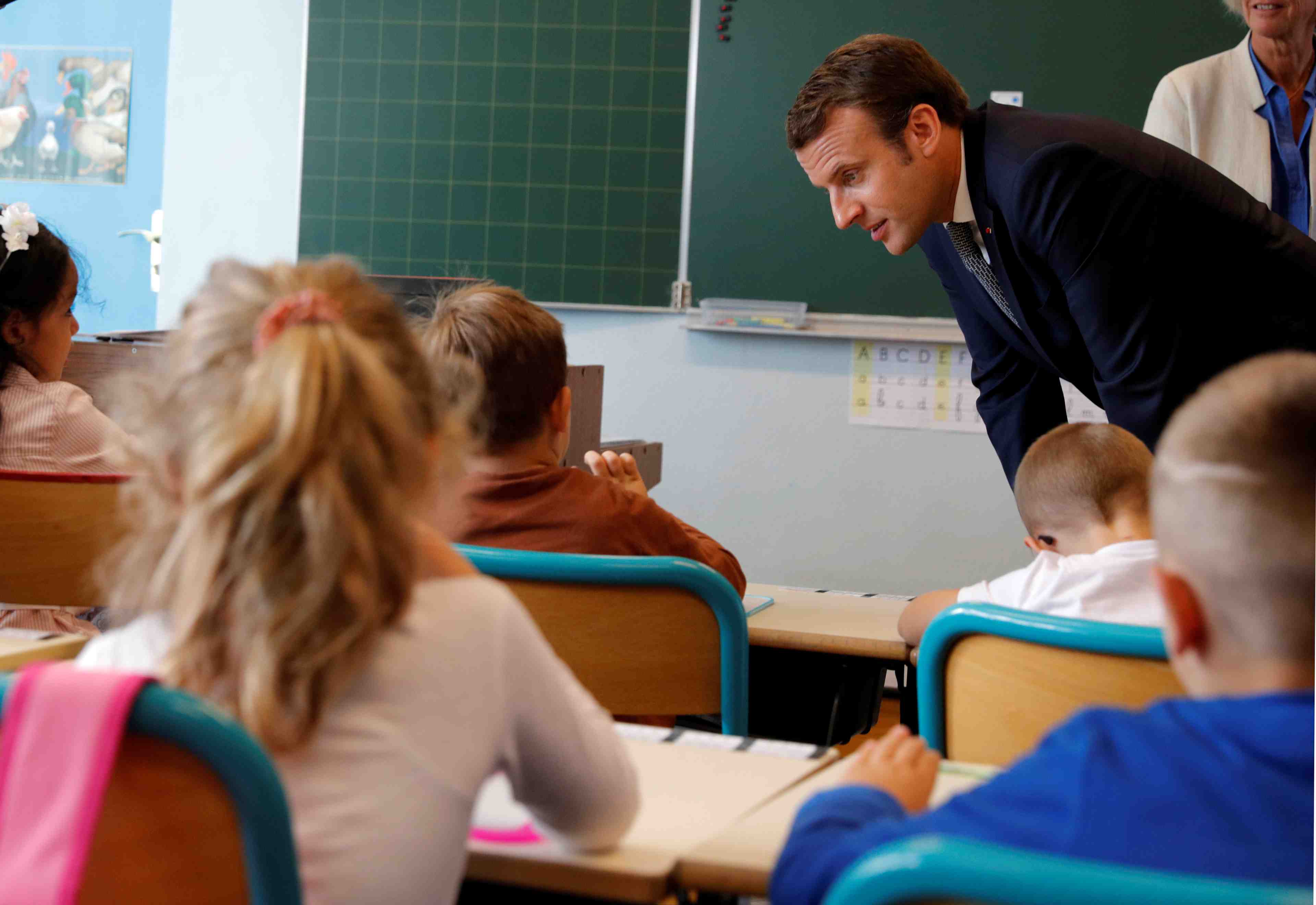 Macron et blanquer en cp dedoubles pour la rentree