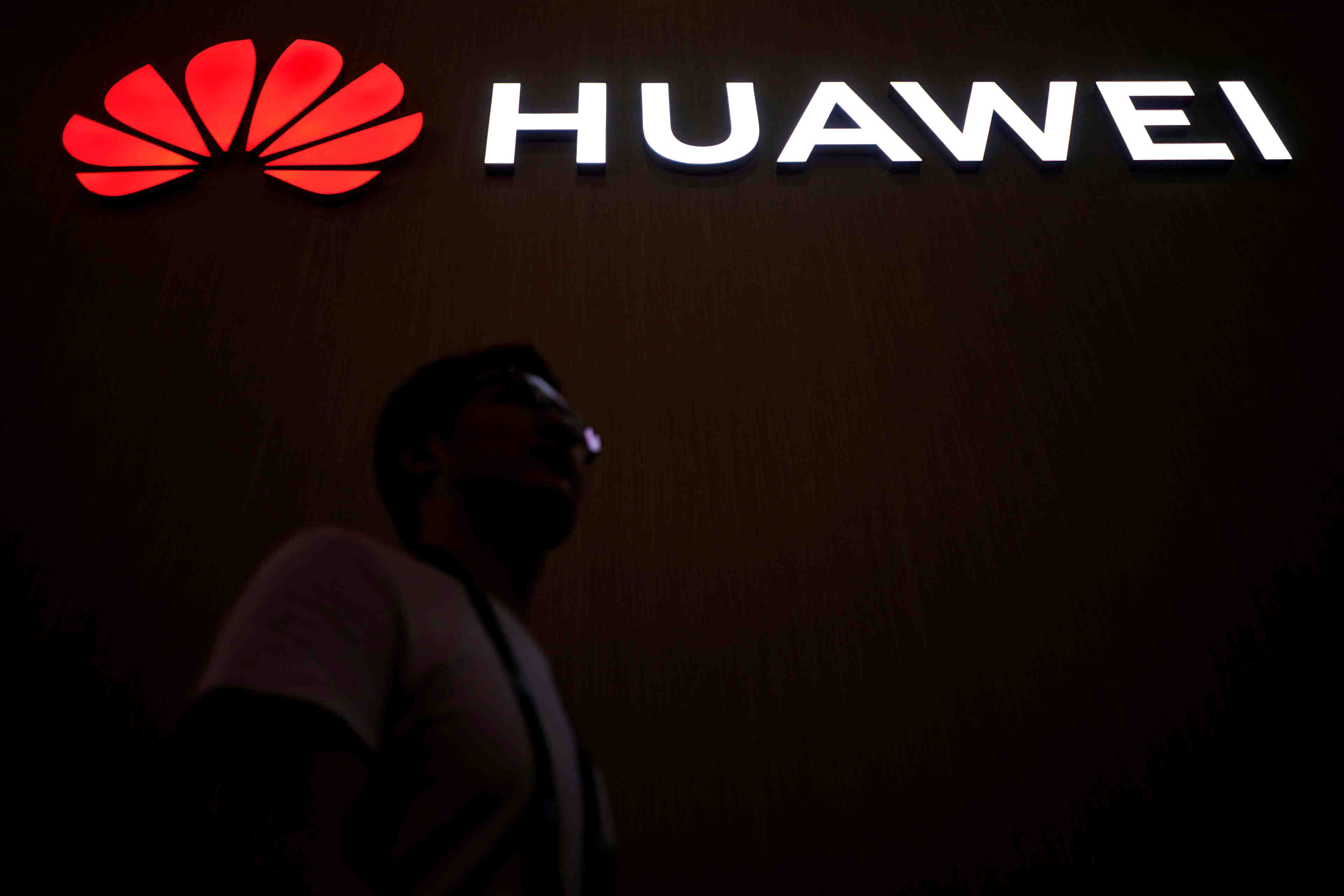 Usa: les achats de materiel zte et huawei peut-etre interdits