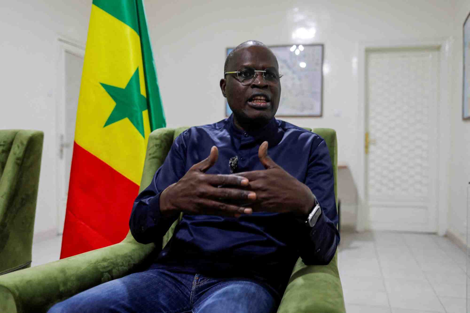 Le candidat a la presidentielle senegalaise khalifa sall lors d'une interview, a dakar