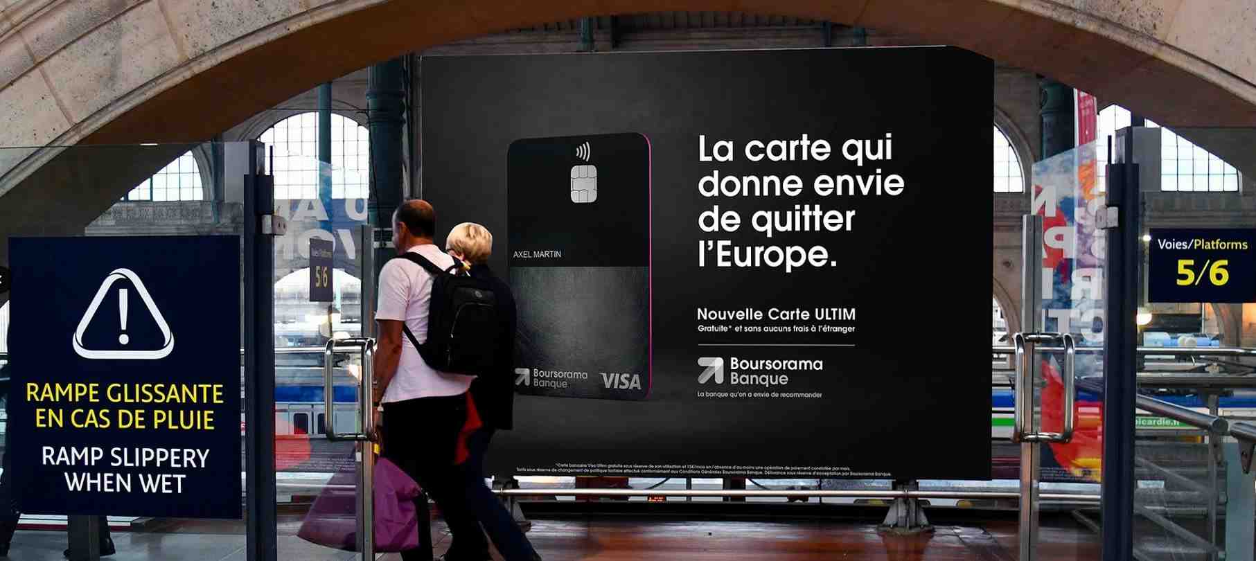 La nouvelle carte bancaire de Boursorama est entièrement gratuite, sans frais à l'étranger, ce qui coupe l'herbe sous le pied même des néobanques comme N26 ou Revolut.