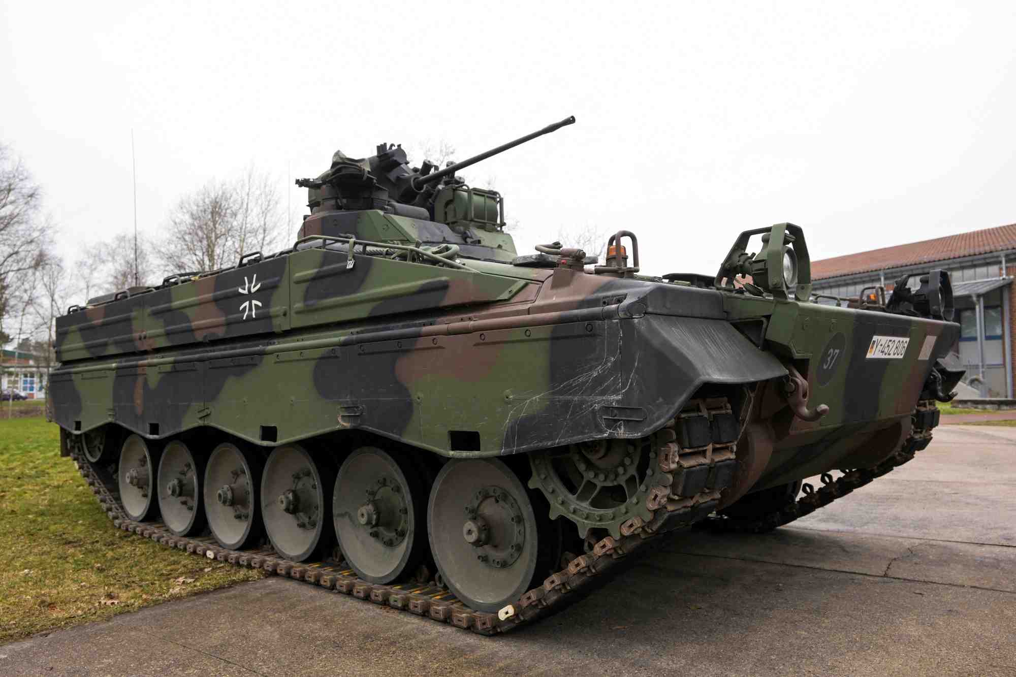 Vue d’un vehicule blinde de combat marder a la base de la bundeswehr de l’armee allemande a munster