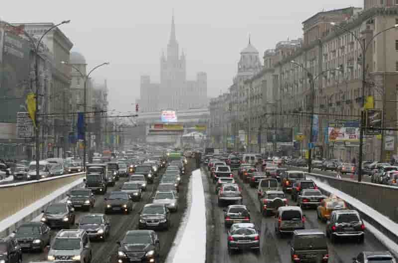 La chute du marché automobile ralentit en Russie