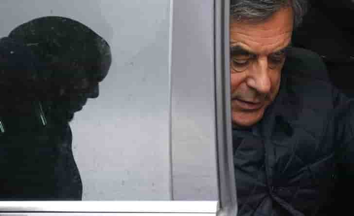 Fillon presente un programme sante remanie