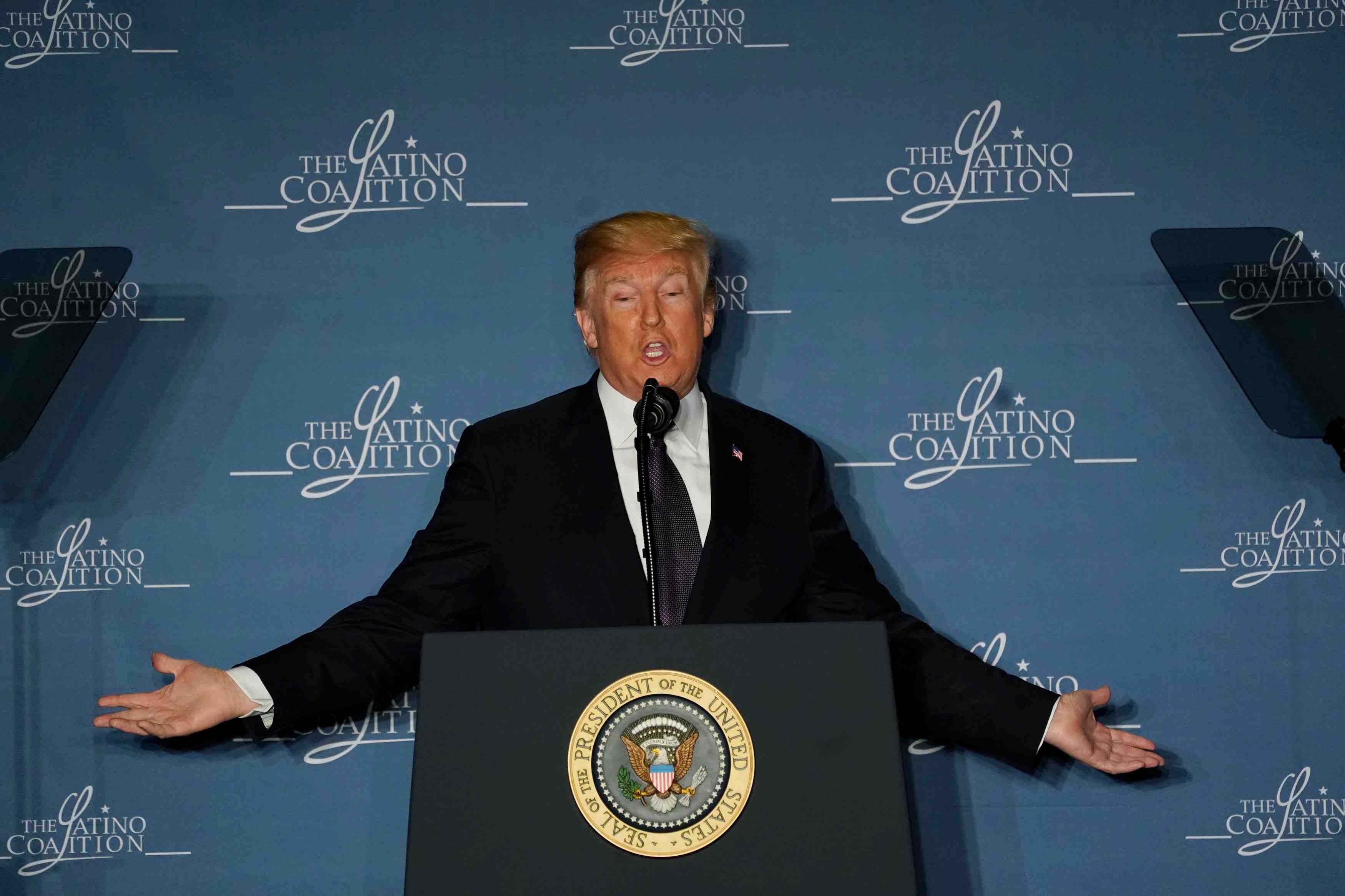 Tarifs douaniers: trump pourrait signer les mesures jeudi
