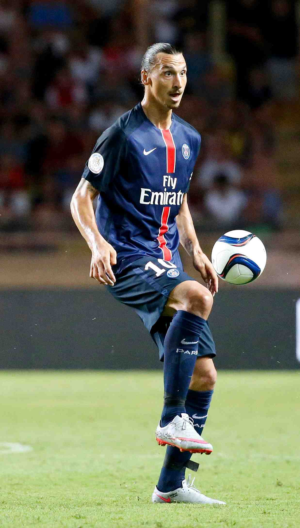 Ibrahimovic forfait contre bordeaux
