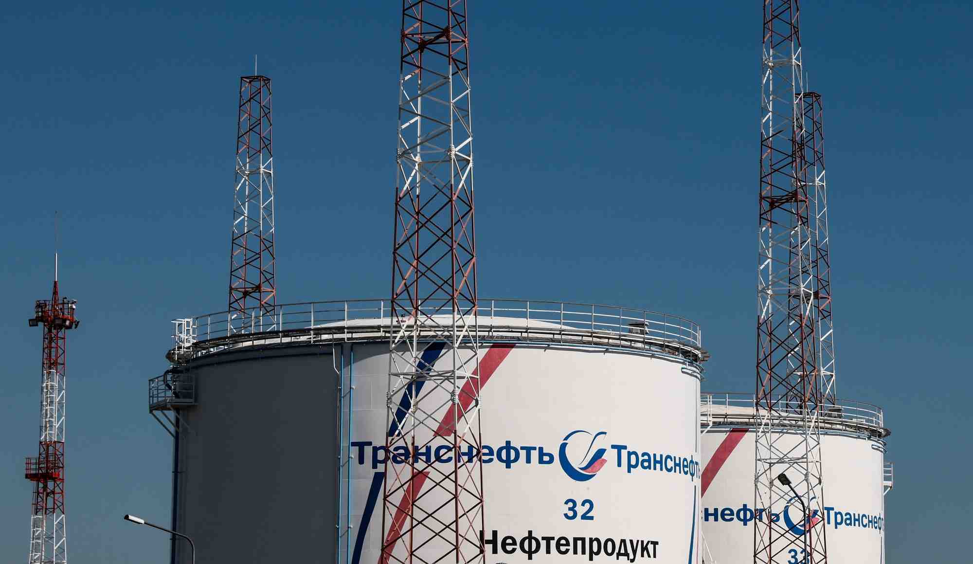 Transneft affirme que l'ukraine a interrompu les livraisons de petrole vers l'europe
