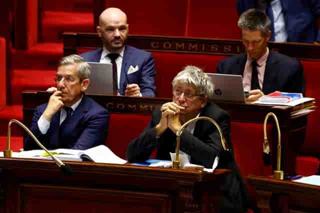 En l'absence de nouveau budget, « 380.000 nouveaux foyers » pourraient sur le papier se retrouver imposables en 2025, selon l'exécutif.