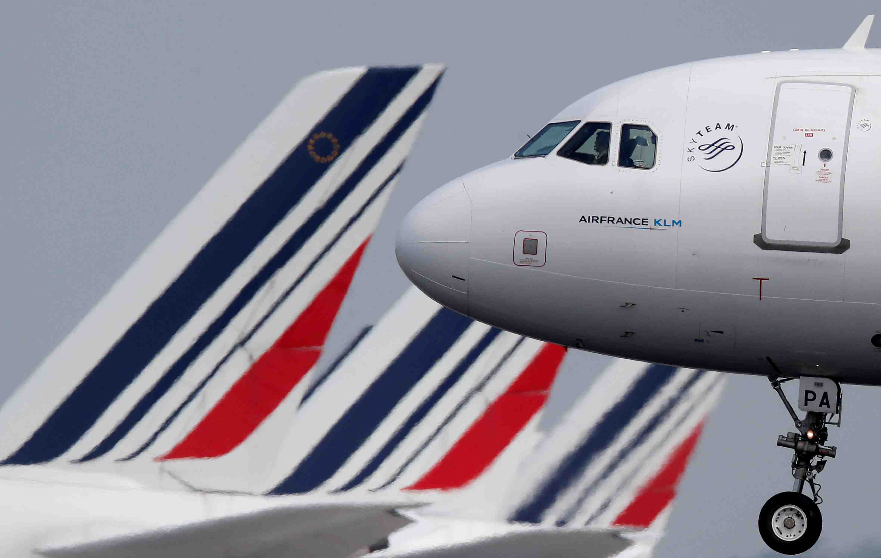 Air france: un nouveau pdg avant tout rapprochement, dit borne