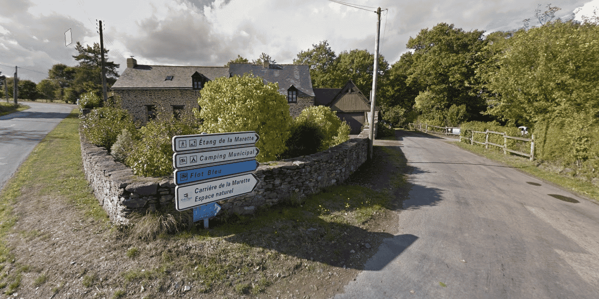Les 600 habitants de Saint-Malon-sur-Mel (Ille-et-Vilaine) devaient disposer de la fibre en 2018. Mais il doivent encore se débrouiller avec un ADSL de mauvaise qualité.