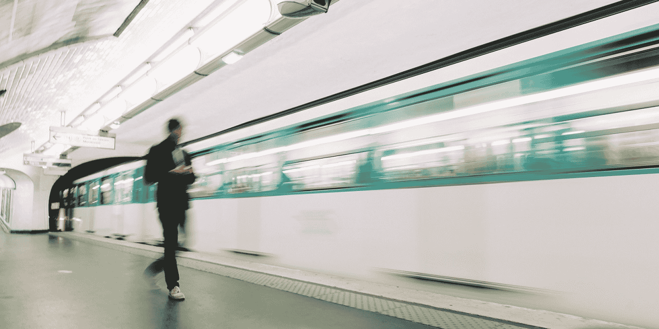 Il appartient désormais à la RATP, exploitant le réseau métropolitain de la capitale, d'effectuer la commande en pratique.