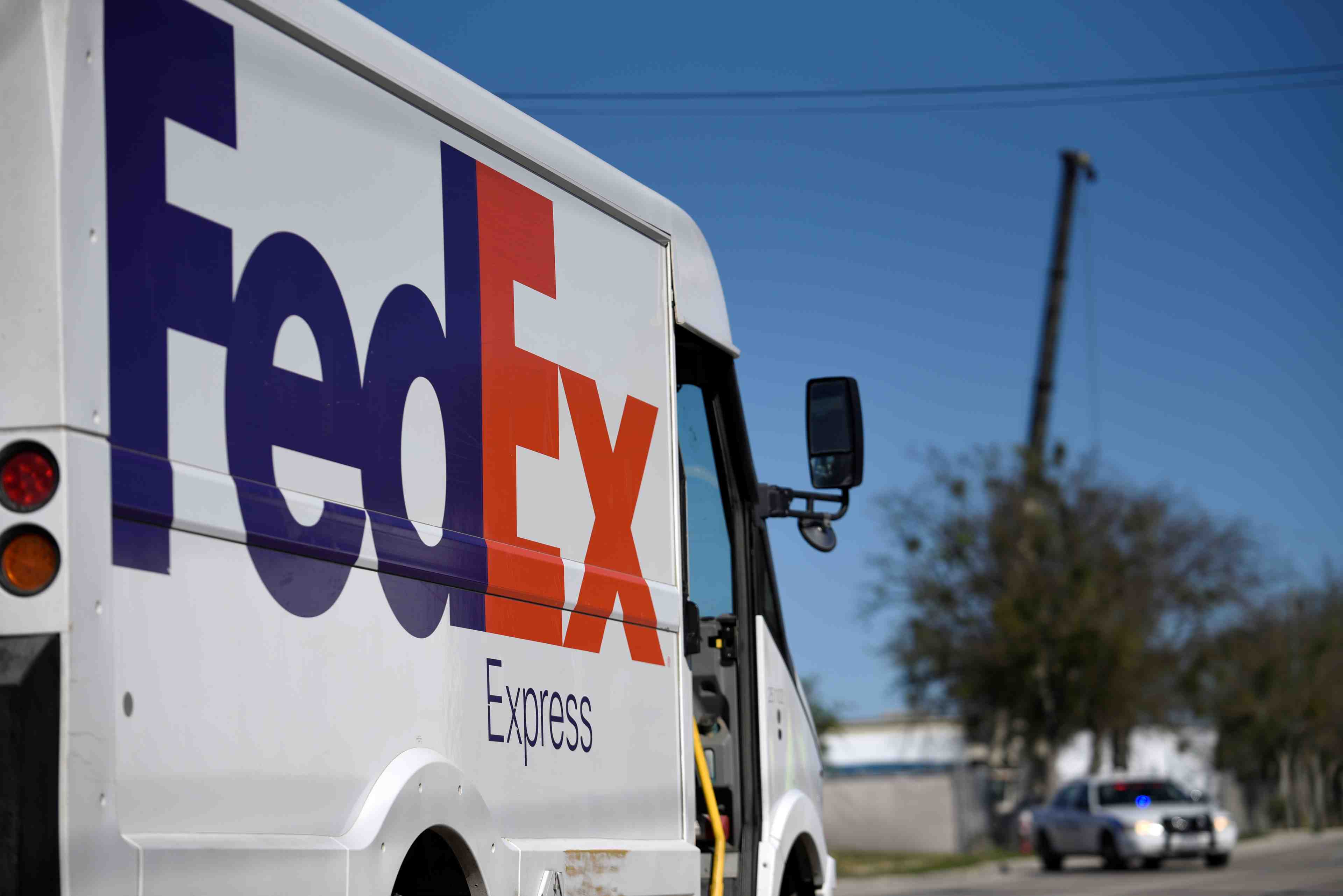 Fedex: le 3e trimestre porte par la reprise economique, la reforme fiscale