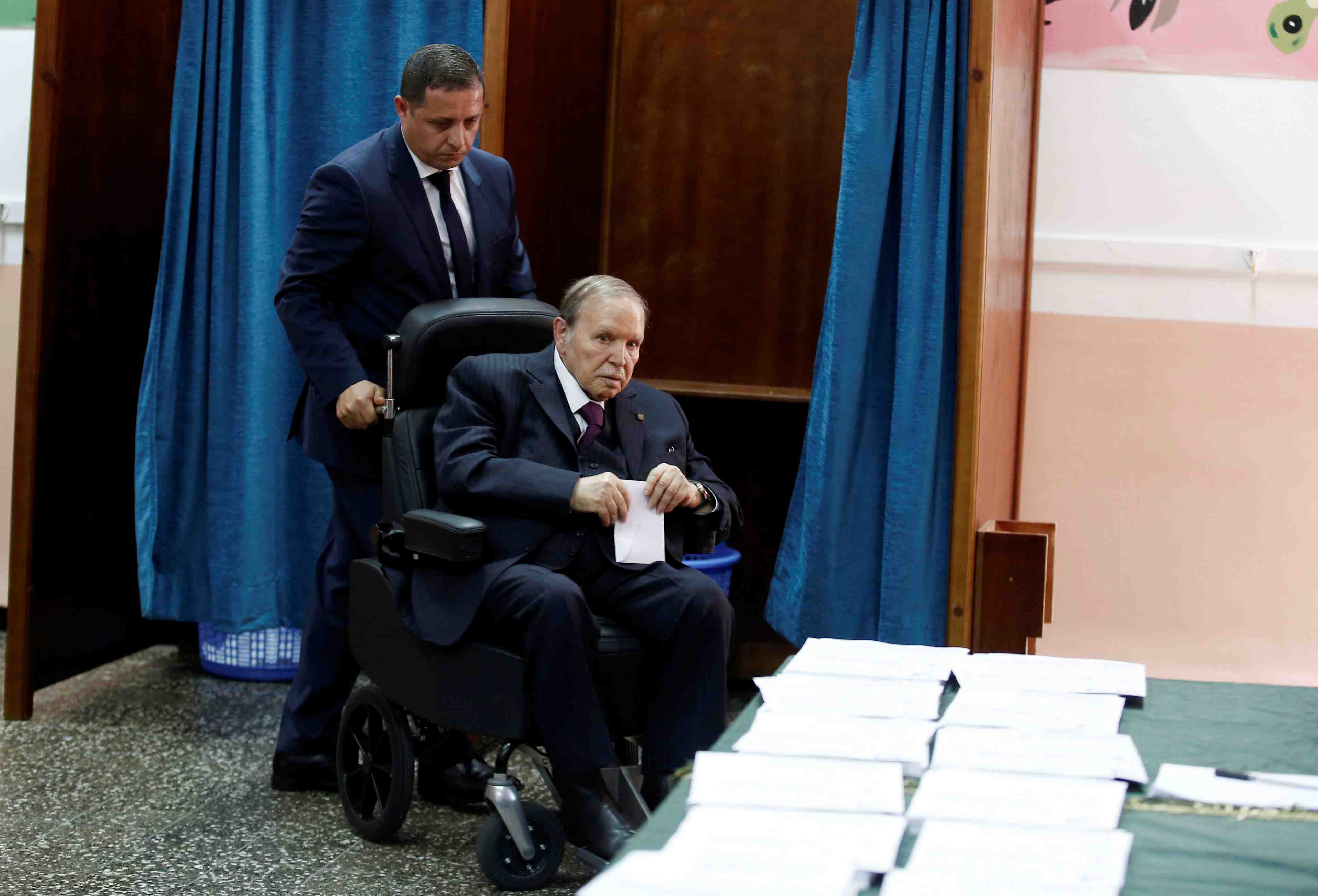 Algerie: le conseil constitutionnel n'a pas encore debattu de bouteflika