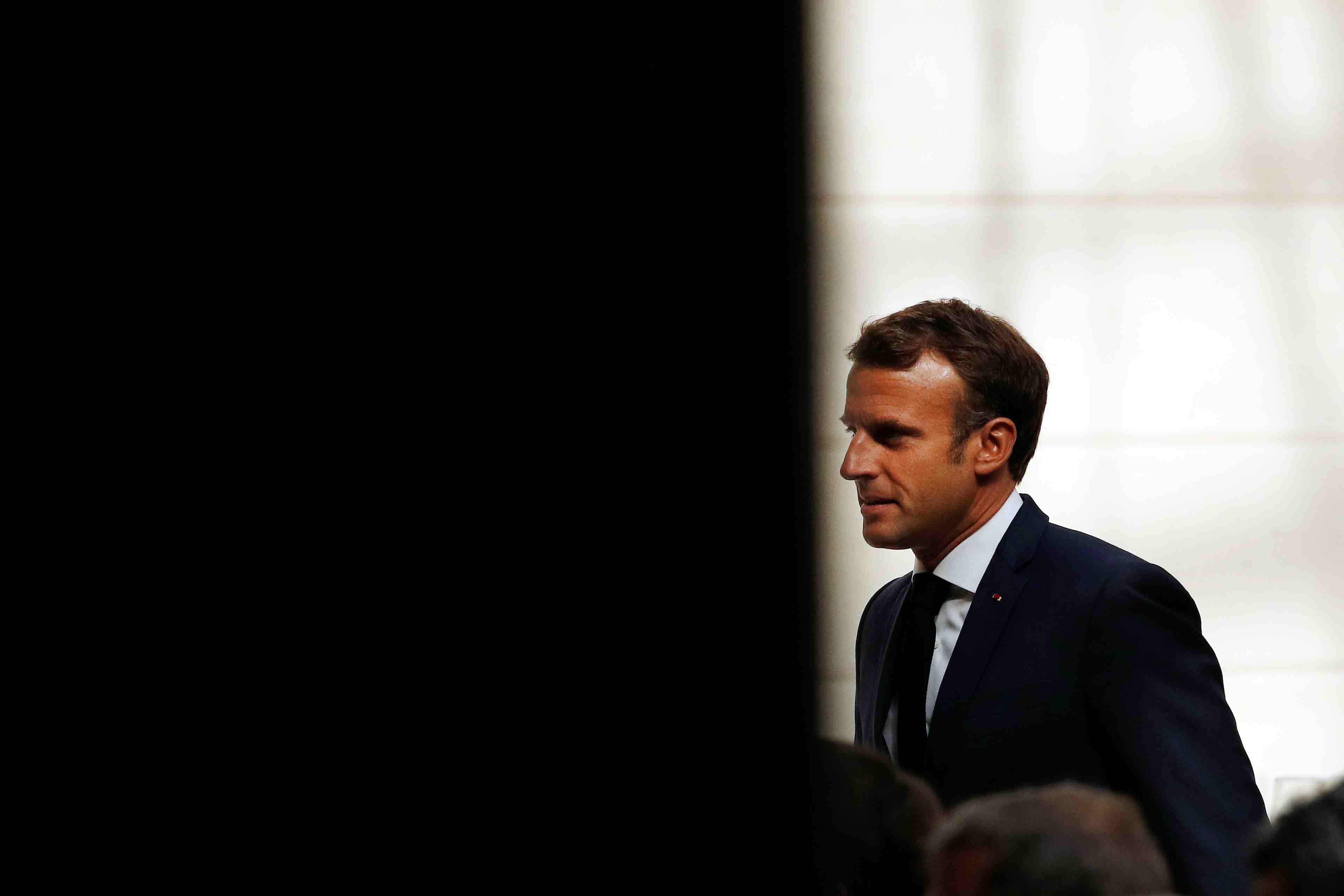 Macron pressenti a la reunion de rentree des parlementaires larem