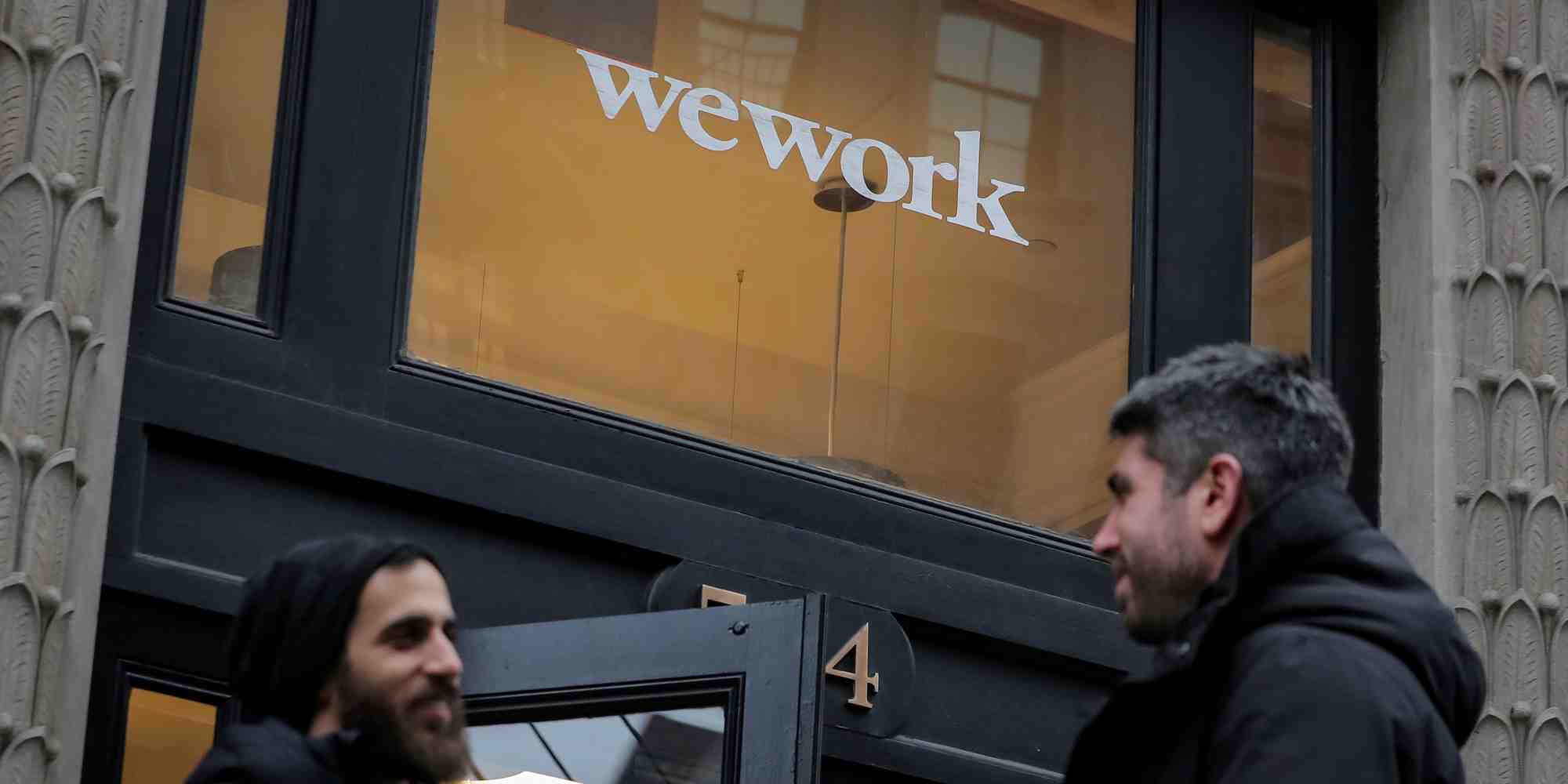 Le plan de sauvetage de Softbank va éviter à WeWork de se retrouver à court de liquidités d'ici la fin novembre, estiment des analystes financiers auprès de l'AFP.